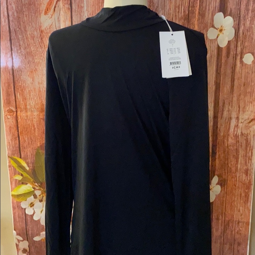 ICHI- IHLIKE- TN black mock neck shirt.
